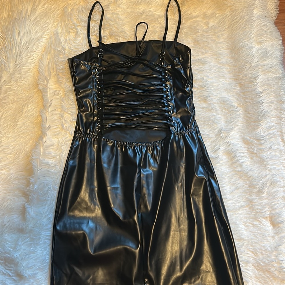 Black Sheath Dress with Spaghetti Straps for a Night Out - Picture 2 of 2